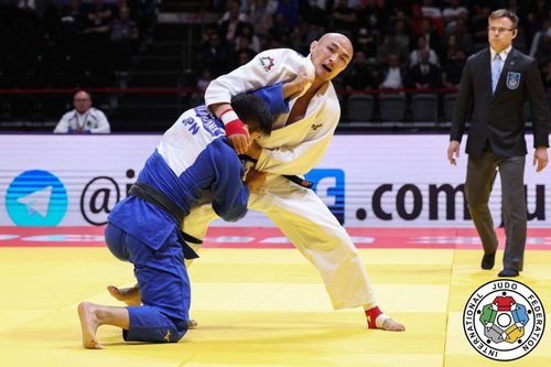 Ё.Басхүү хошой аварга боллоо